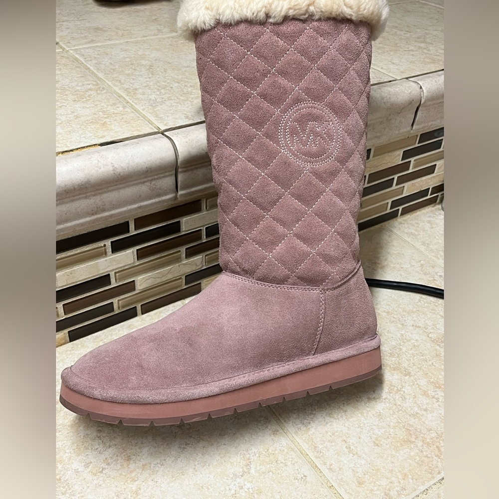 Like new MK winter boots